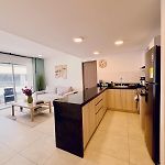 Escápate a Serena del Mar con piscina, sauna y relax